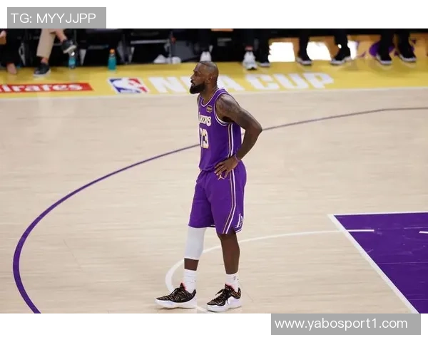 LBJ缺席再增3场将失去个人奖项机会连21次最佳阵容纪录面临考验