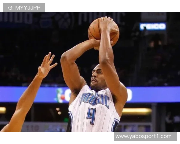 阿夫迪亚利用身材优势对位魔术火箭展现实力与挑战 阿夫迪亚利用身材优势对位魔术火箭展现实力与挑战