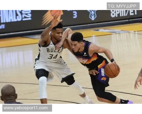 加兰三分球失准全场表现依然出色助力球队拿下16分6助攻 加兰三分球失准全场表现依然出色助力球队拿下16分6助攻