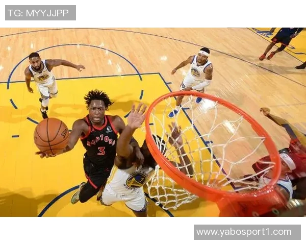 绝杀回合暂停时勇士换防守球员的背后策略分析与阿德尔曼的战术思考 绝杀回合暂停时勇士换防守球员的背后策略分析与阿德尔曼的战术思考